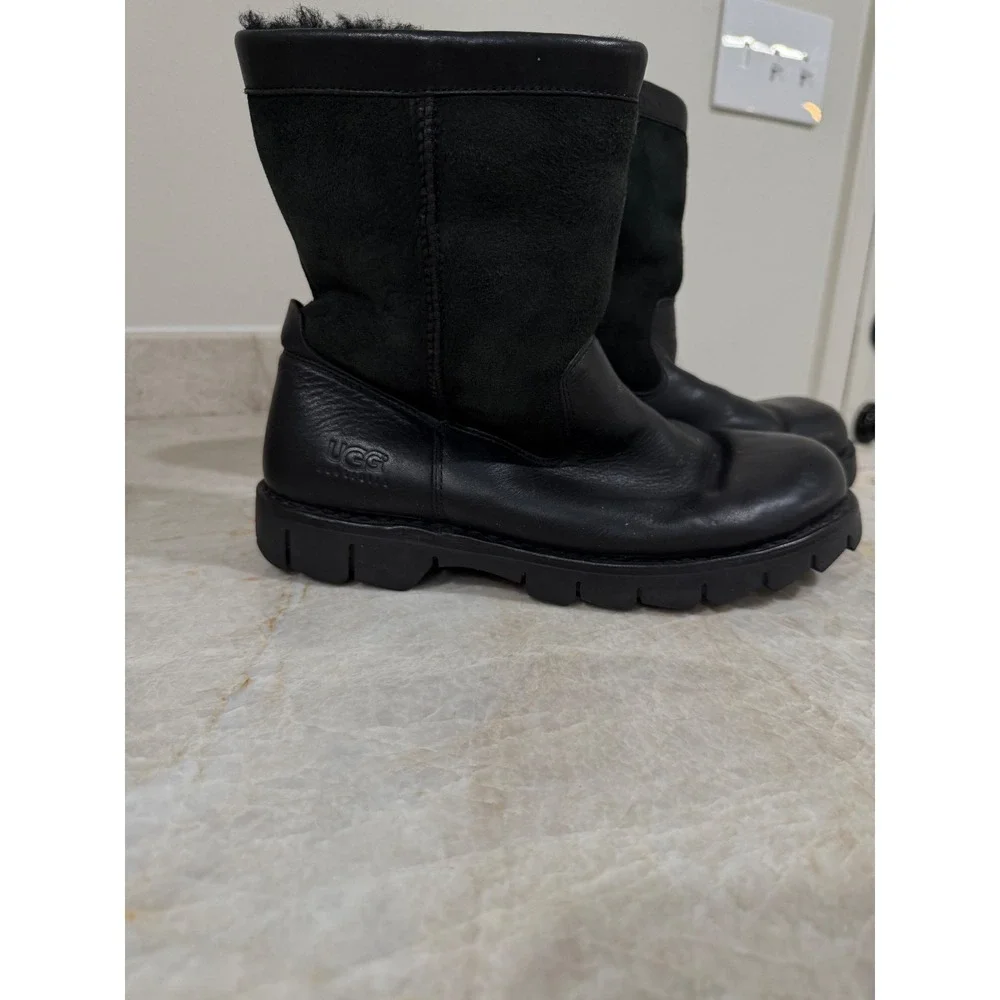 UGG Beacon Leather Shearling Boots Black Waterproof Lug Sole Size 9